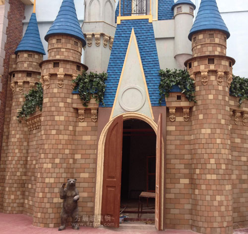 深圳景區玻璃鋼卡通主題雕塑為您專業定制