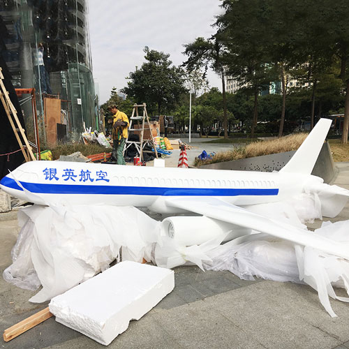 玻璃鋼仿真飛機(jī)模型雕塑