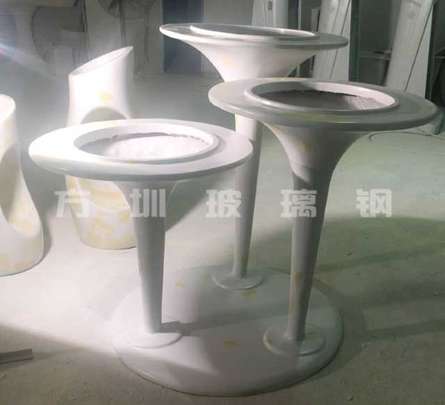 玻璃鋼喇叭形花盆 玻璃鋼喇叭形花盆