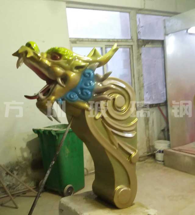 方圳玻璃鋼龍虎頭雕塑現身江西風景區