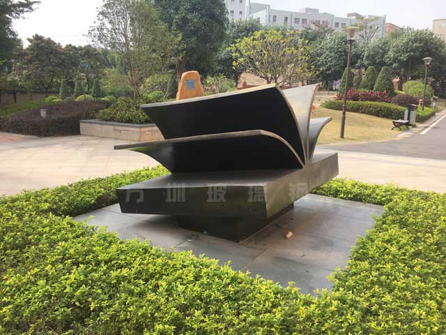 玻璃鋼書(shū)本造型雕塑