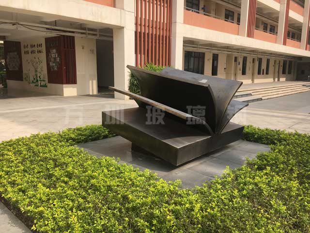 玻璃鋼書(shū)本造型雕塑