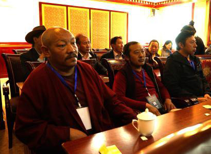 西藏對雕塑非遺傳承人進行培訓 提升美學素養