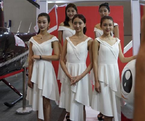 國(guó)內(nèi)雕塑名家“力爭(zhēng)上游”雕塑文博會(huì)