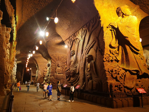 東方佛都——摩崖佛像雕塑藝術(shù)的薈萃之地