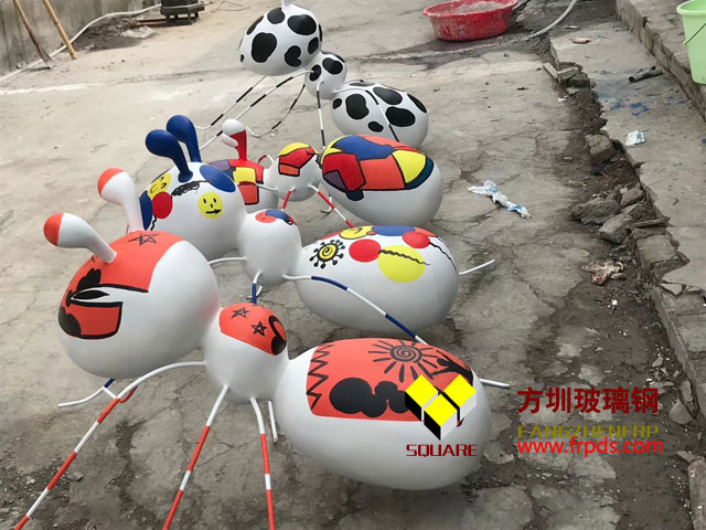 玻璃鋼螞蟻彩繪卡通雕塑