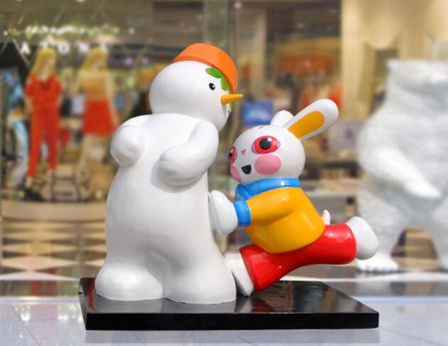 玻璃鋼卡通雕塑怎樣進行擺放?