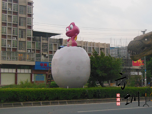 廣東河源玻璃鋼卡通恐龍雕塑
