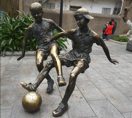 校園主題文化運動雕塑，校園里行走的藝術