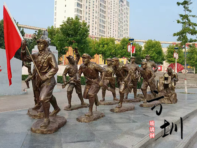 玻璃鋼革命八路軍戰士雕塑