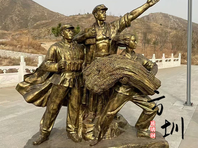 玻璃鋼八路軍割稻子人物雕塑