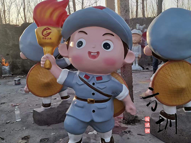 卡通玻璃鋼八路軍紅軍戰士雕塑