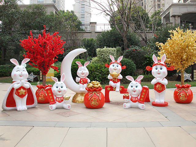 2023年兔年玻璃鋼卡通恭賀新春雕塑