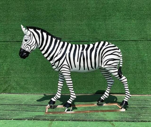 玻璃鋼斑馬雕塑的使用場所