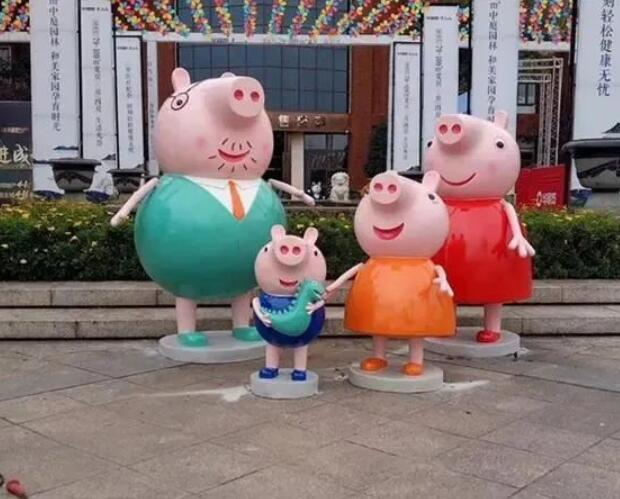 玻璃鋼雕塑定制生產(chǎn)廠家,讓藝術(shù)品走進(jìn)生活