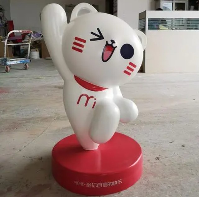 玻璃鋼雕塑具有以下特點