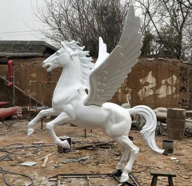 玻璃鋼飛馬雕塑