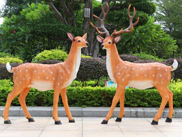 玻璃鋼仿真梅花鹿雕塑