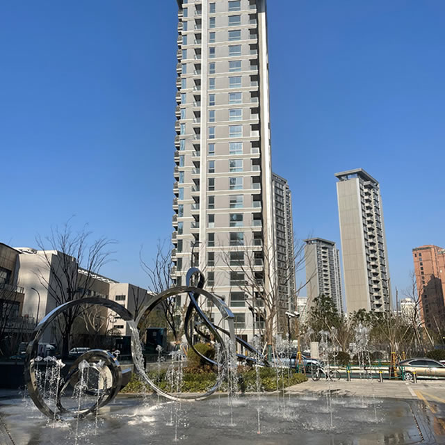 城市廣場不銹鋼水景飄帶雕塑