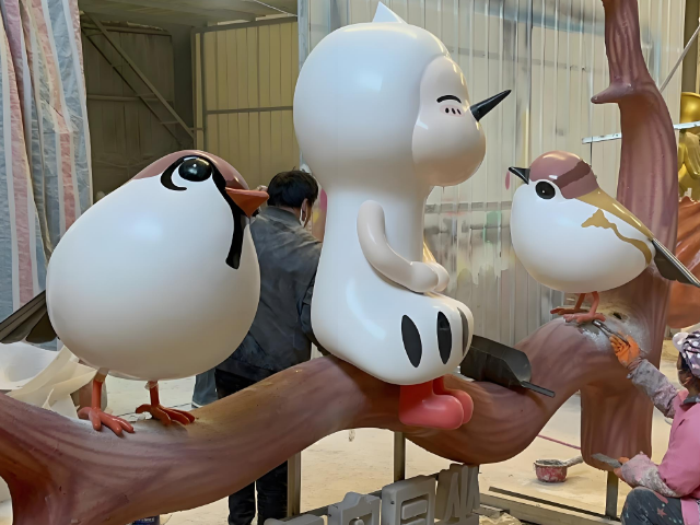 玻璃鋼卡通鳥雕塑擺件藝術與功能融合的家居新寵