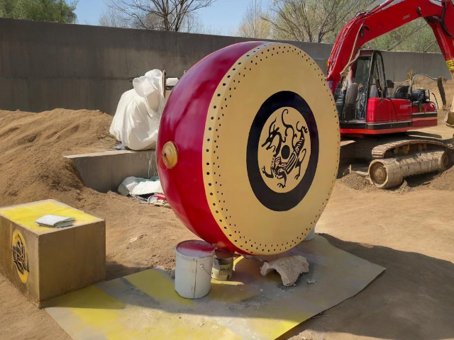 凝固的韻律玻璃鋼鑼鼓雕塑演繹傳統(tǒng)與現代的時空交響