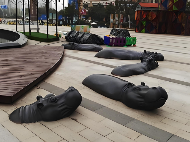 凝固的詩意廣場玻璃鋼河馬雕塑的定制藝術