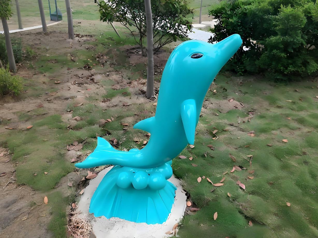 玻璃鋼卡通海豚雕塑，為空間注入海洋的奇幻魅力