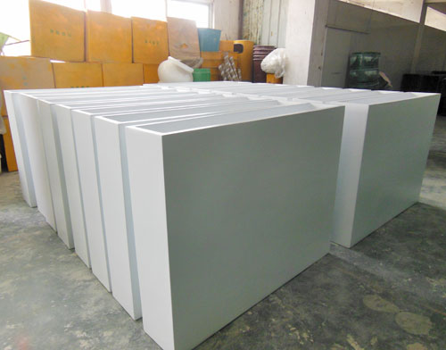 商場綠化玻璃鋼隔離花箱