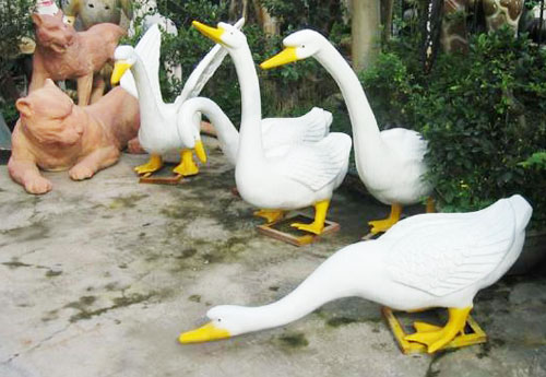 景區玻璃鋼仿真鵝雕塑 景區玻璃鋼仿真鵝雕塑