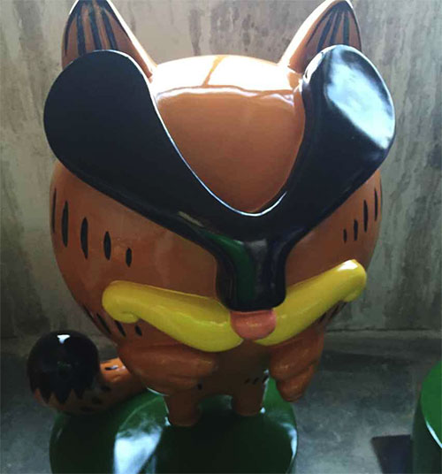 玻璃鋼卡通觀賞雕塑