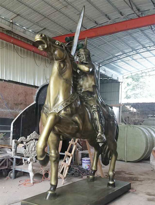 城市玻璃鋼人物雕塑的發展