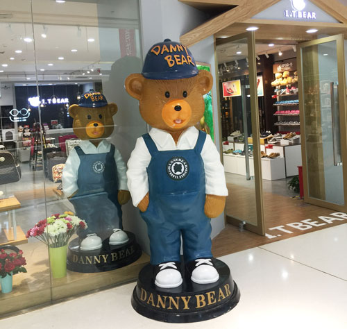 玻璃鋼動漫熊貓圓雕雕塑